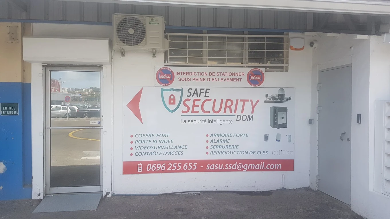 Devanture de l'agence SAFE SECURITY DOM à Fort-de-France